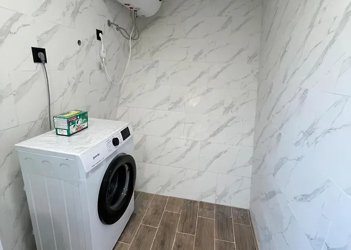 Chalet Lavender Breza